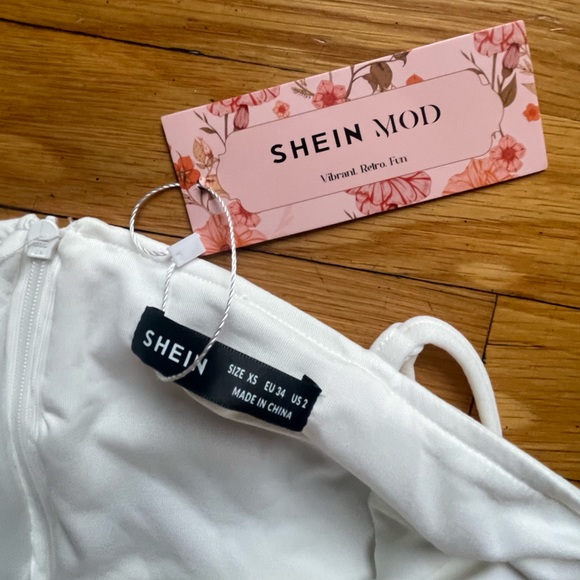 NWT SHEIN Mod Bow Front Cami Jumpsuit White -Size XS - Picture 10 of 11